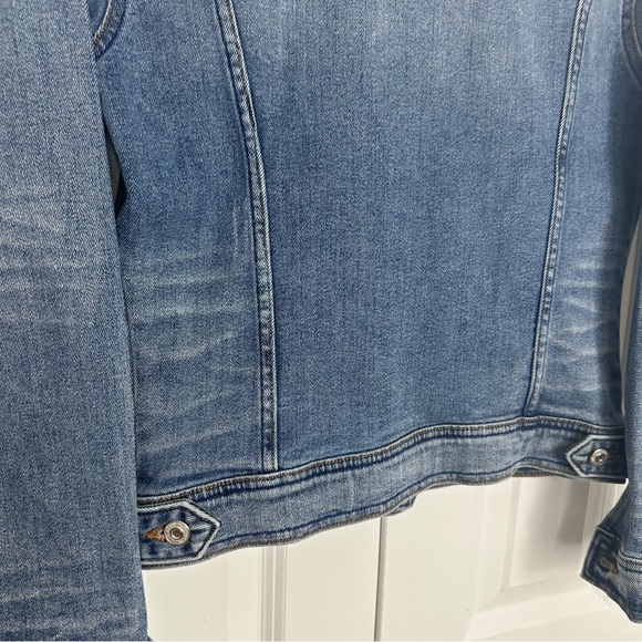 ZARA basic Z1975 distressed denim jacket size S barely worn - Picture 7 of 8